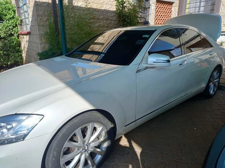 Automotive Window Tinting Service